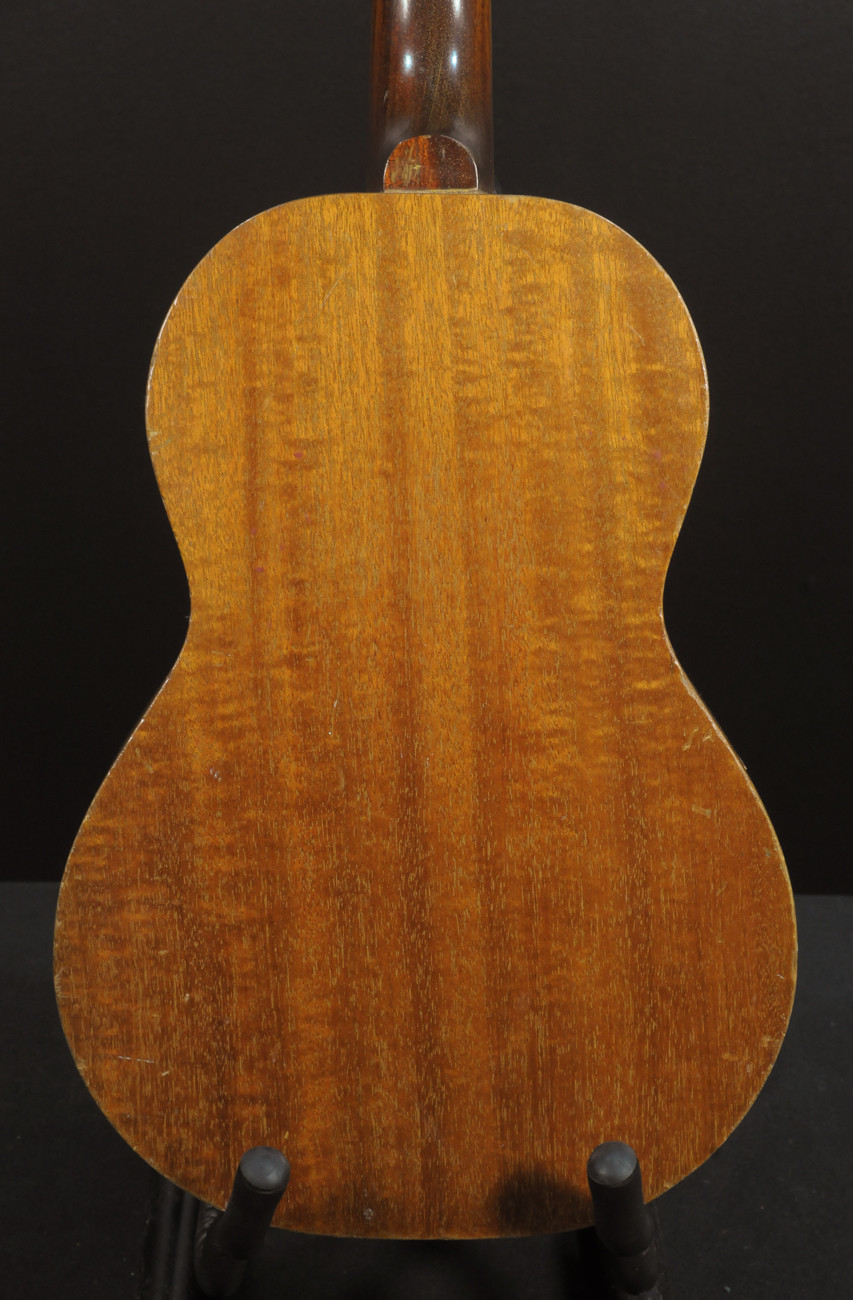 Silvertone baritone ukulele 2025