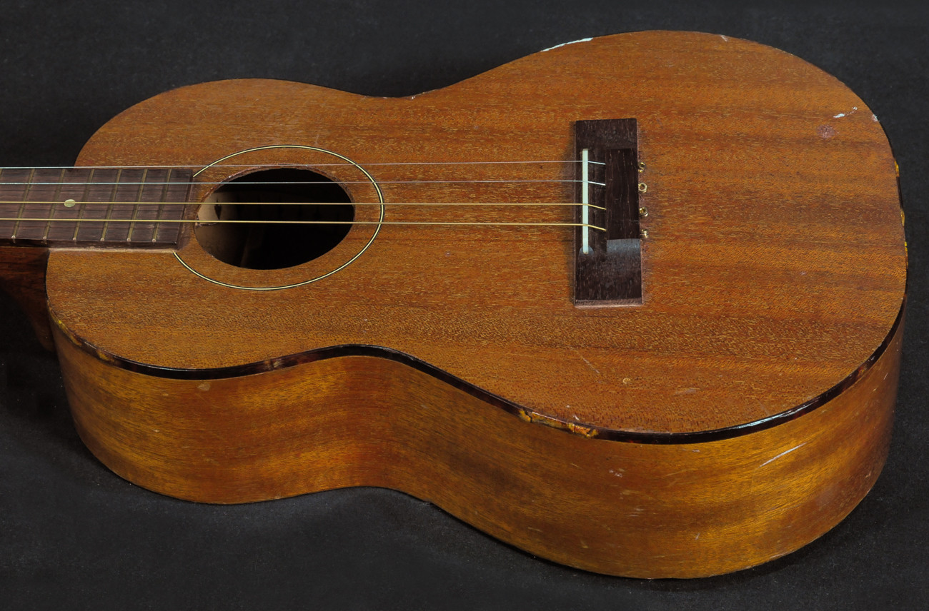 Vintage baritone ukulele cheap
