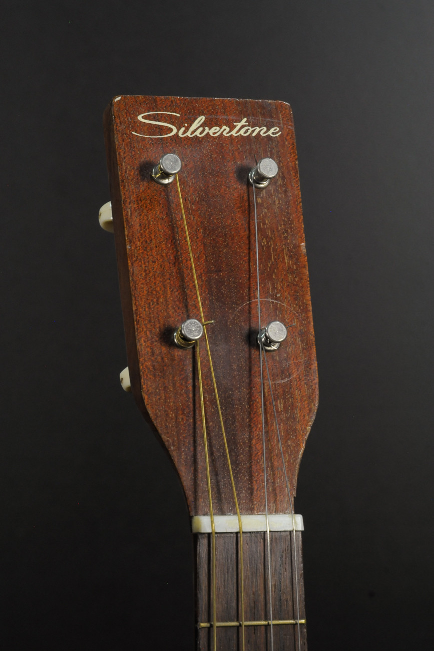 Silvertone sales baritone ukulele