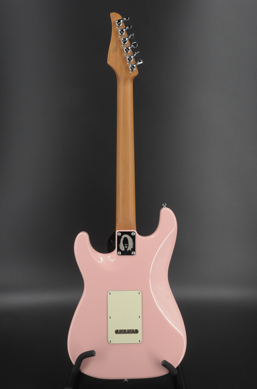 suhr_mateus_asato_1976_8_.jpg