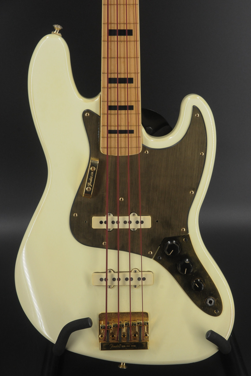 USED Fender fretless Jazz Bass with Maple Fretboard 1970's