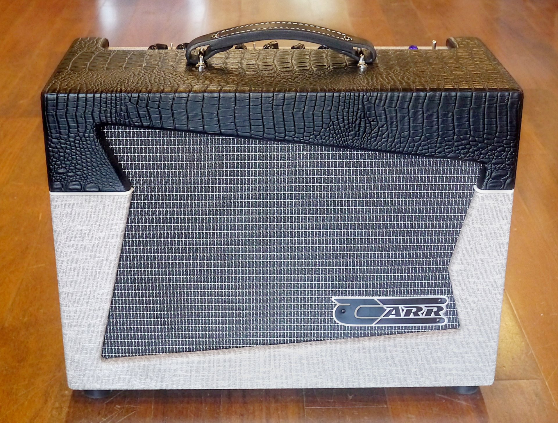 Carr Skylark Special 1-12 Combo Black Gator/Slub