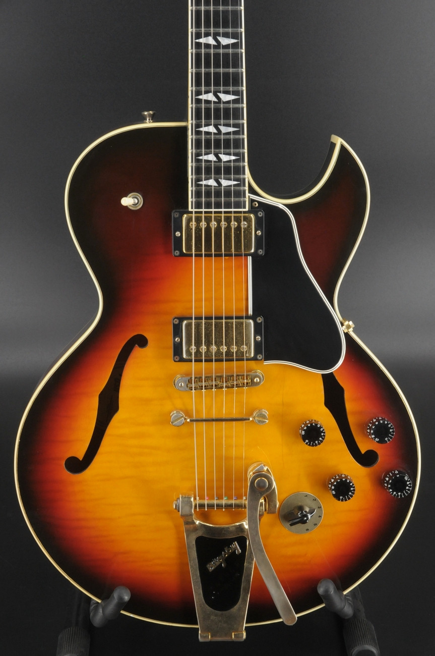 USED Gibson Memphis ES-137 Custom 2002 - Tri-Burst #2710