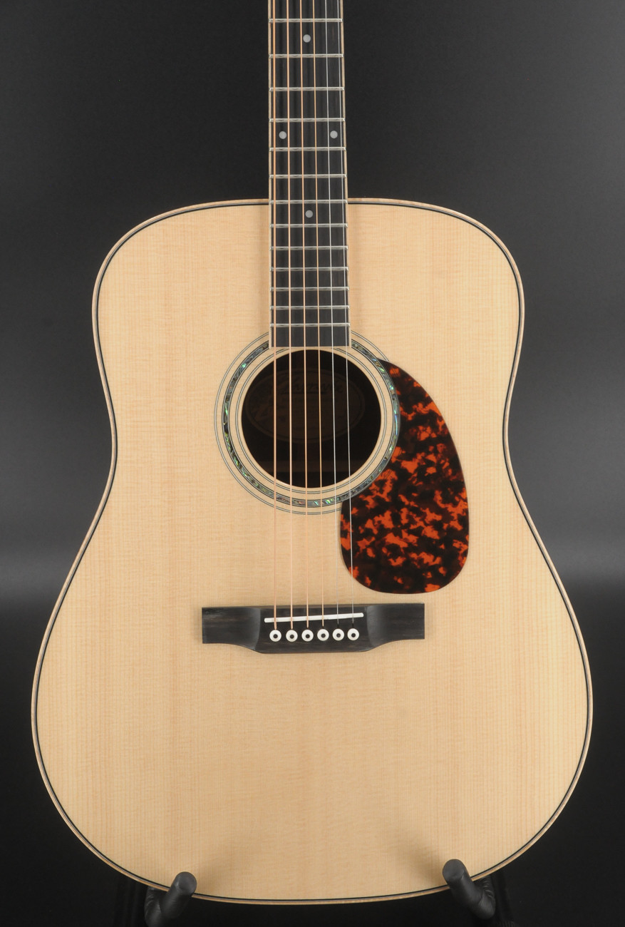 Larrivee D-09 Artist Series - Sitka/Indian Rosewood - Gloss Finish #2728
