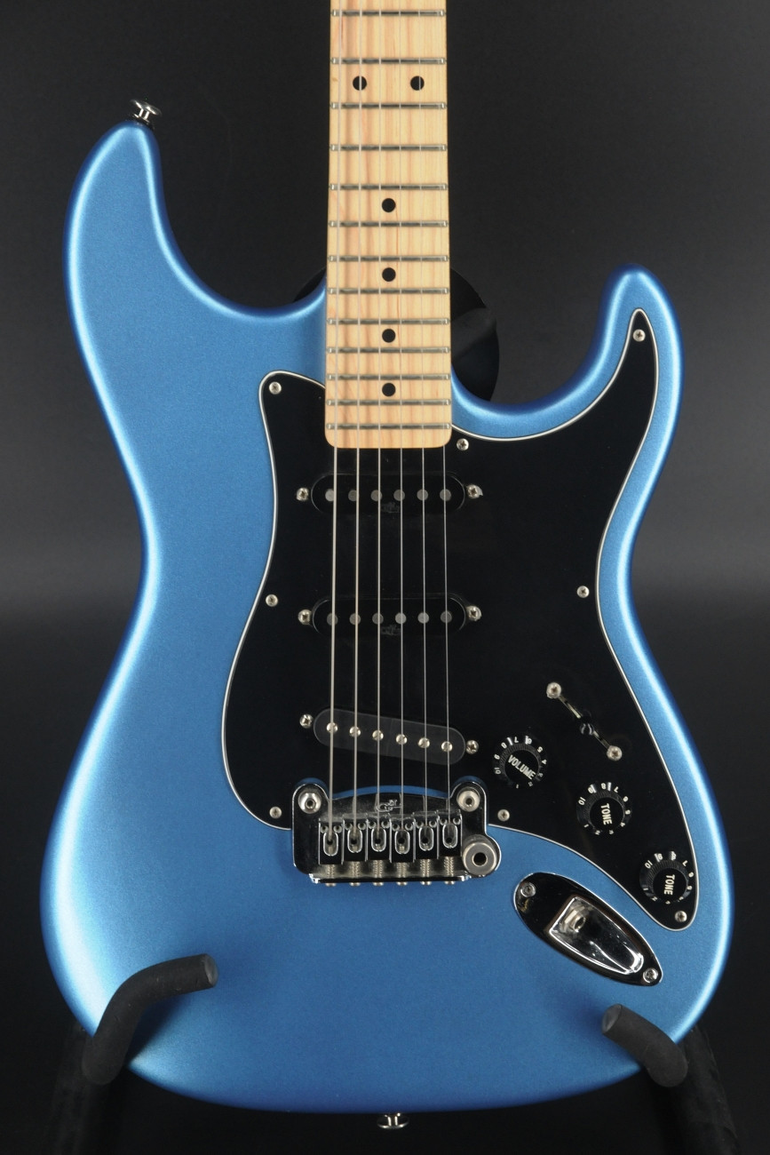 USED G&L USA Legacy Lake Placid Blue Metallic Satin Frost w/OHSC
