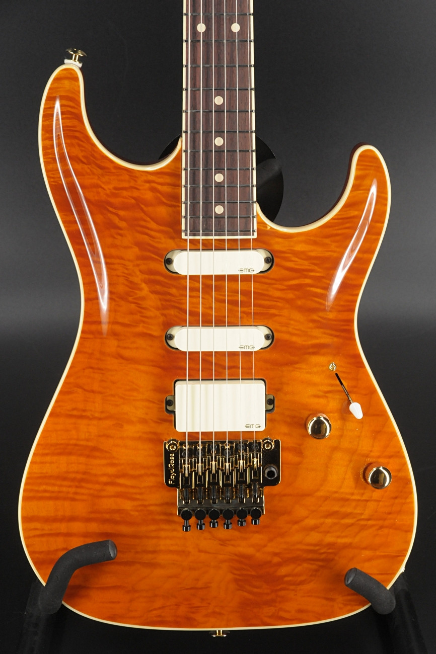 Suhr Standard Carve Top - 1-Piece Quilted Maple Top - Trans Caramel #6533