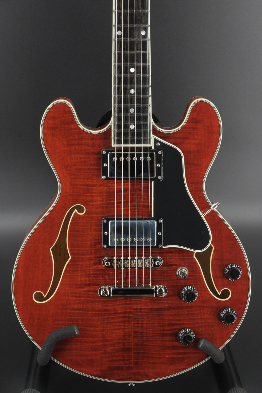 Eastman T484 - Semi-Hollow - Classic Finish #1402