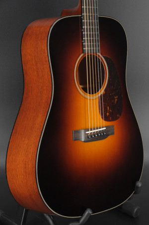 Collings D1A - Sitka Spruce/Mahogany - 1 3/4" Nut - Adirondack Braces - Sunburst #6607