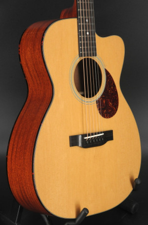 Eastman E1 OMce DLX - Thermo Cured Sitka/Sapele - Fishman pickup #1310