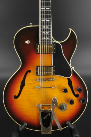USED Gibson Memphis ES-137 Custom 2002 - Tri-Burst #2710