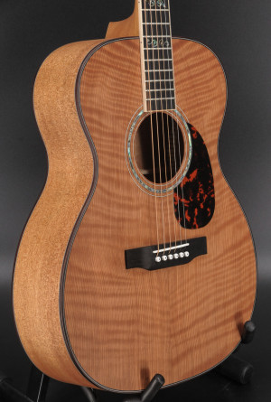 Larrivee Limited Run Mahogany/Flamed Redwood OM-03 Satin Top #2552