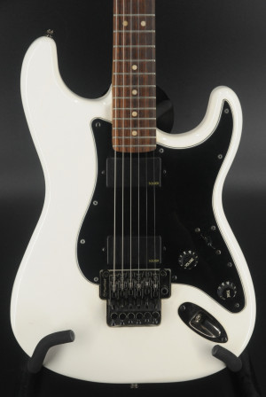 USED Squier Contemporary Active Stratocaster HH - Olympic White w/ Floyd Rose & Case