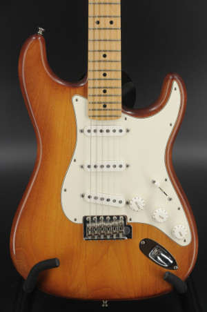 USED Fender FSR American Special Hand-Stained Stratocaster 2014 Honey Burst