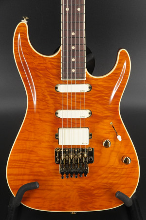 Suhr Standard Carve Top - 1-Piece Quilted Maple Top - Trans Caramel #6533